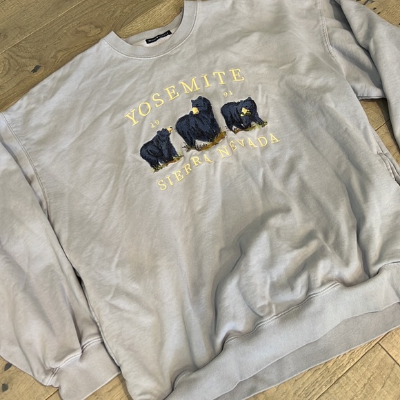 Brandy Melville Tops - Brandy Melville oversize sweatshirt